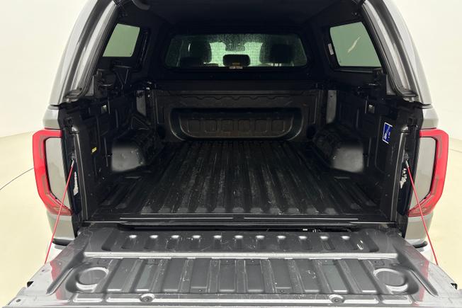 VOLKSWAGEN Amarok Photo 12