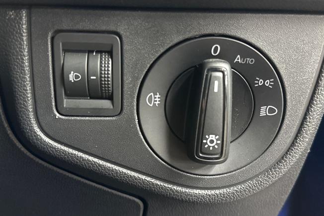 VOLKSWAGEN Polo Photo 26