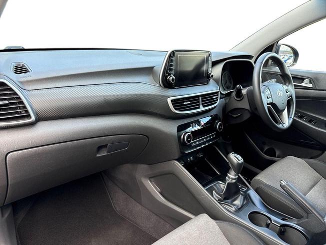 HYUNDAI Tucson Photo 2