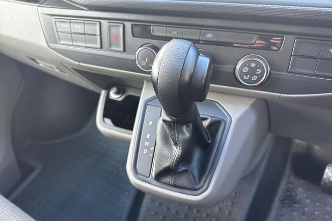 VOLKSWAGEN Transporter Photo 39
