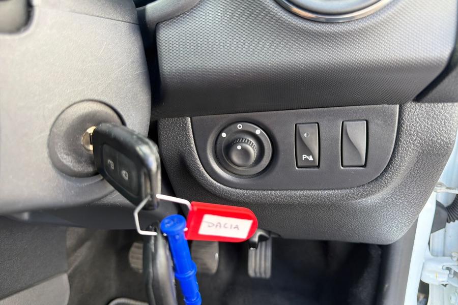 Dacia Sandero Stepway Photo autoimg-9f686c1799970b5b83c4ead34cd121140c93dd08.jpg