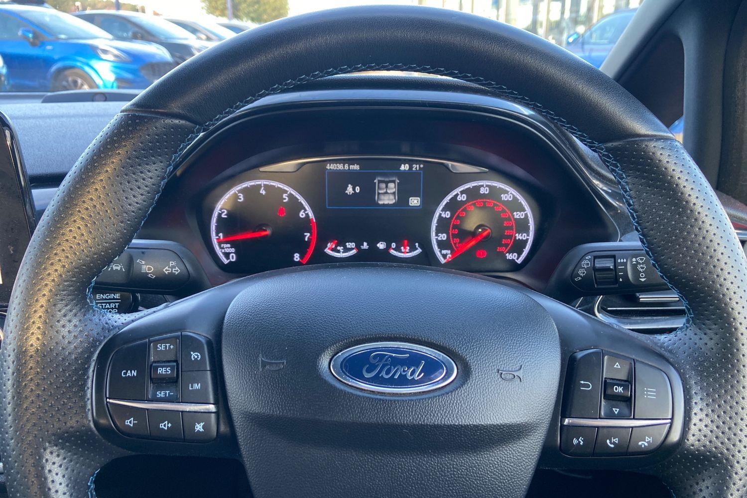 Ford Fiesta Photo 11