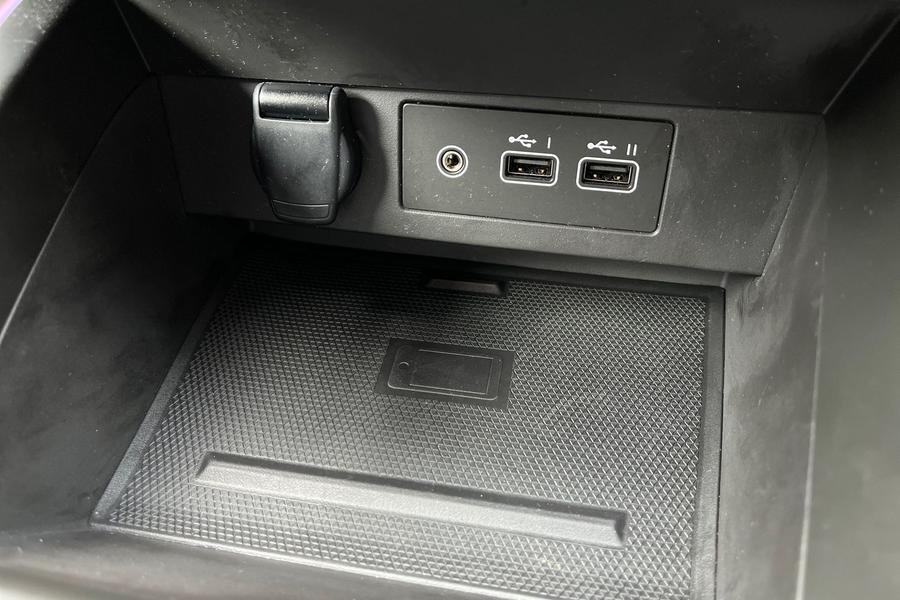 Renault Clio Photo autoimg-9f7251090fc67c67a31dd43b3ff5c4d3bd68e35c.jpg