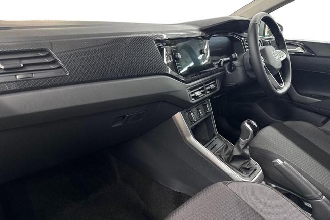 VOLKSWAGEN Polo Photo 2