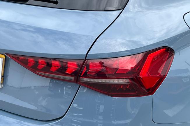 AUDI RS3 Photo 18