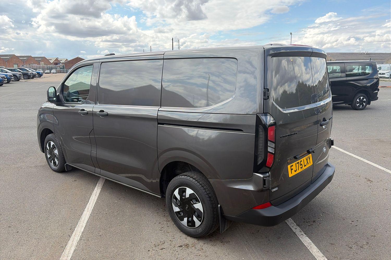 Ford TRANSIT CUSTOM Photo 1