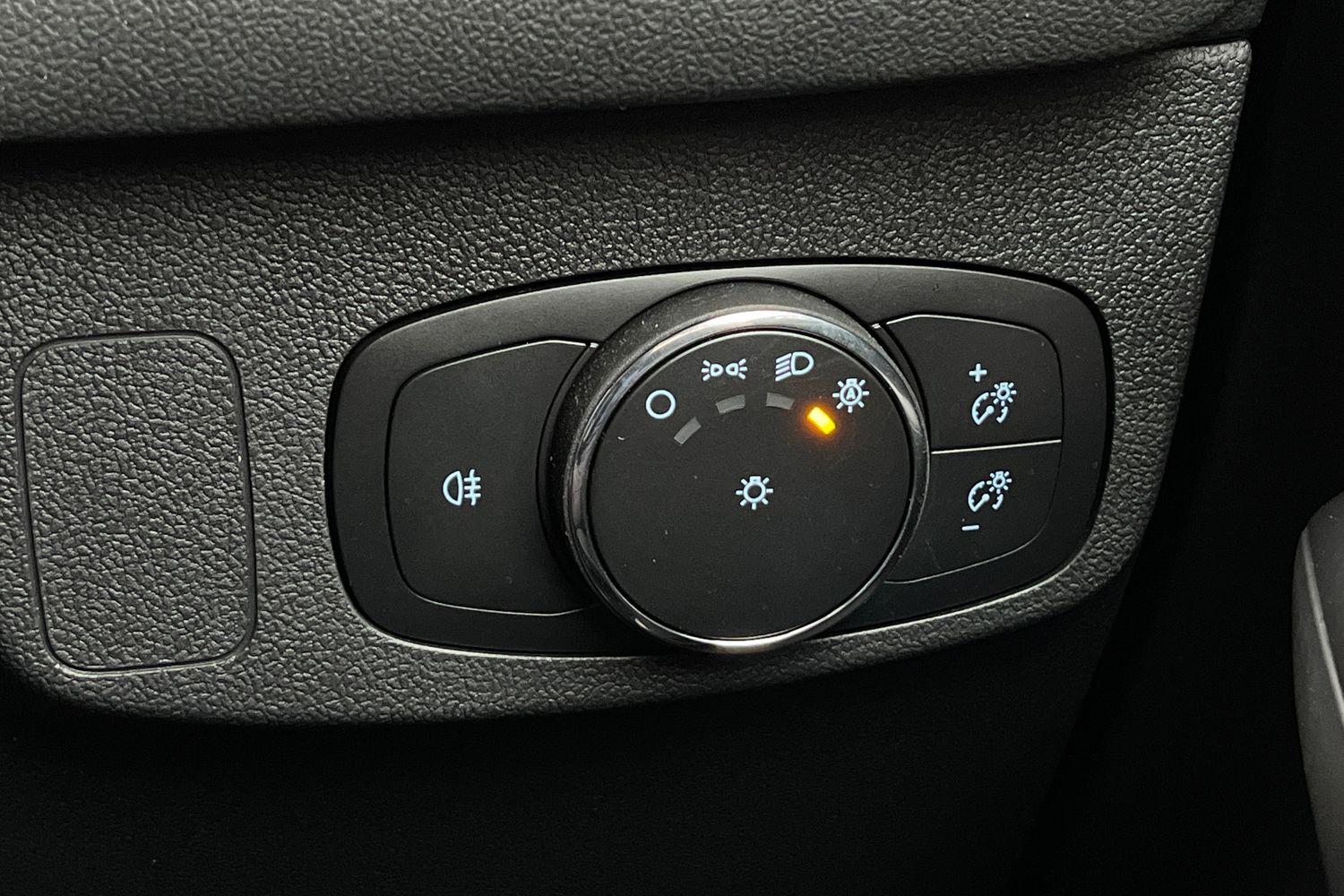 Ford Focus Photo 36