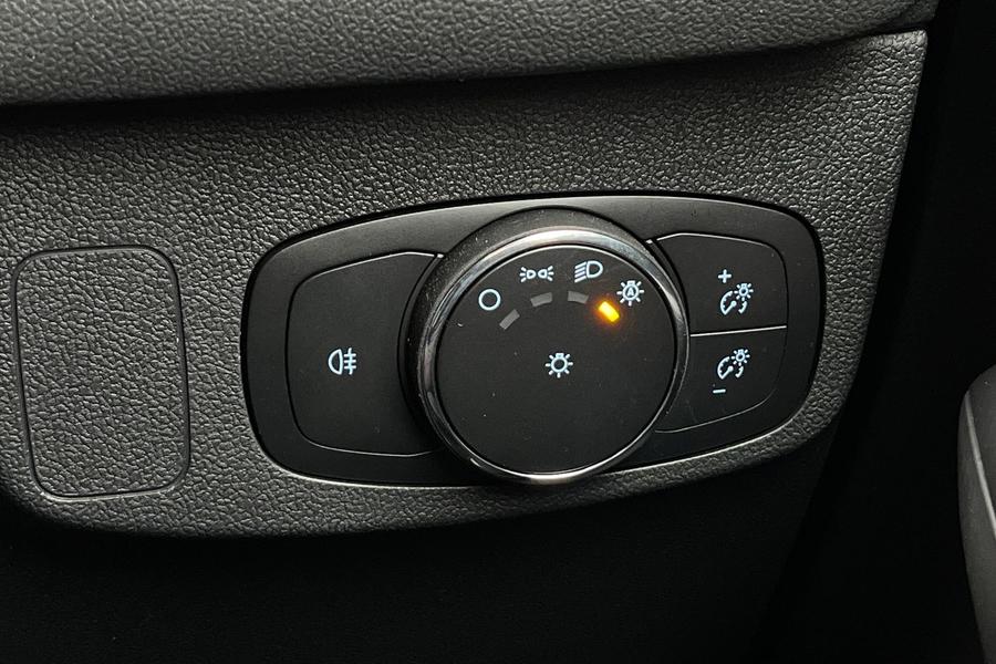 Ford Focus Photo autoimg-9f75b83b28876ae18e5419d321a5cfcef62bf991.jpg