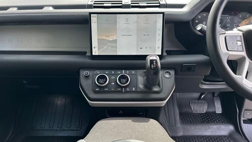 Land Rover Defender Photo autoimg-9f765b3072c1803b38267323c4b9e44e6bb256f4.jpg