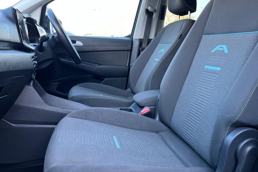 Ford TOURNEO CONNECT Photo autoimg-9f7664fee080a67c0cb78bce2de2a66c5c38fb36.jpg