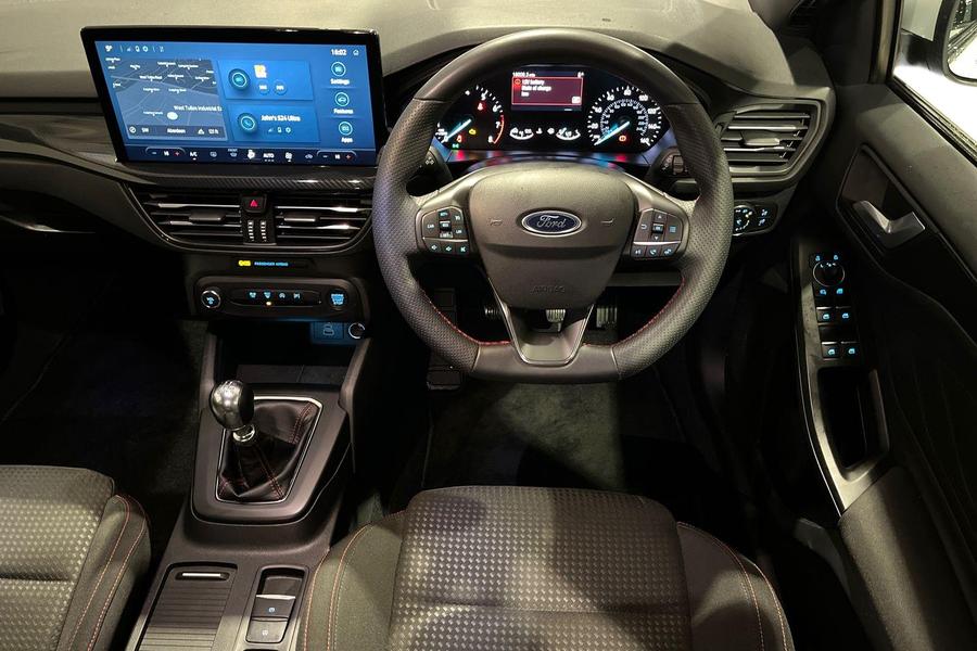 Ford FOCUS Photo autoimg-9f7b3df5ab1ed13057153b52832d1db4324aeaea.jpg