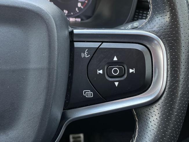 VOLVO Xc40 Photo 17