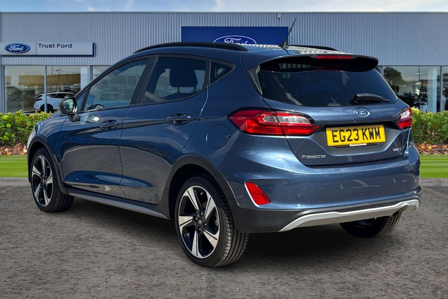 Ford Fiesta Photo 1