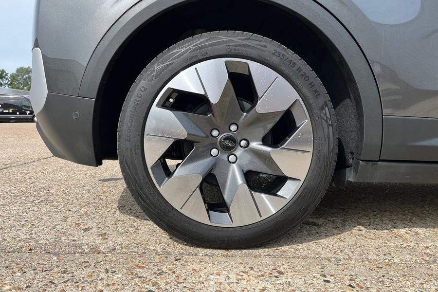 Ford Explorer Photo autoimg-9f7dfa1f047ef4ae290ade38b4b05a76f087d321.jpg