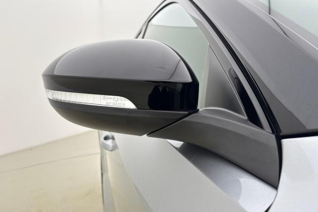 Volkswagen T-Roc Photo 20