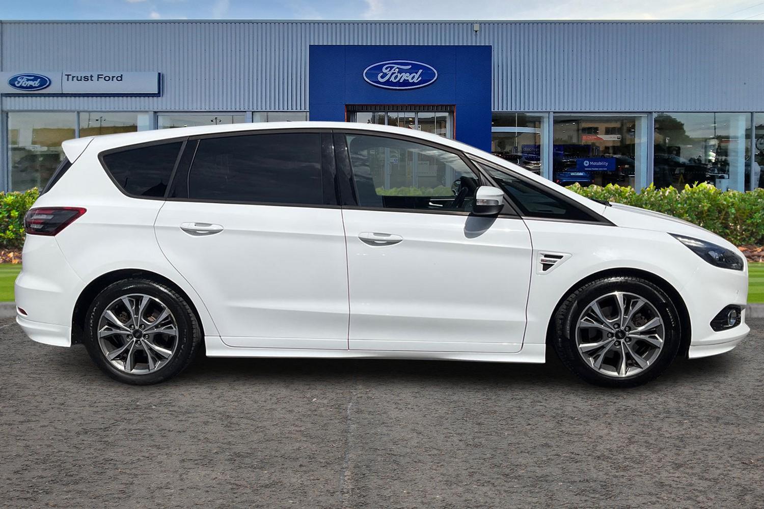 Ford S-MAX Photo 2