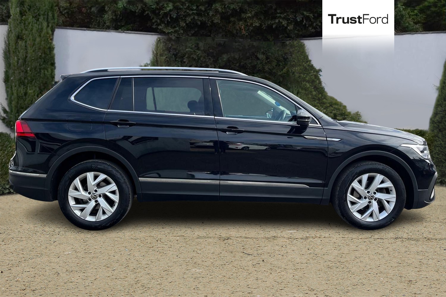 Volkswagen TIGUAN ALLSPACE Photo 2