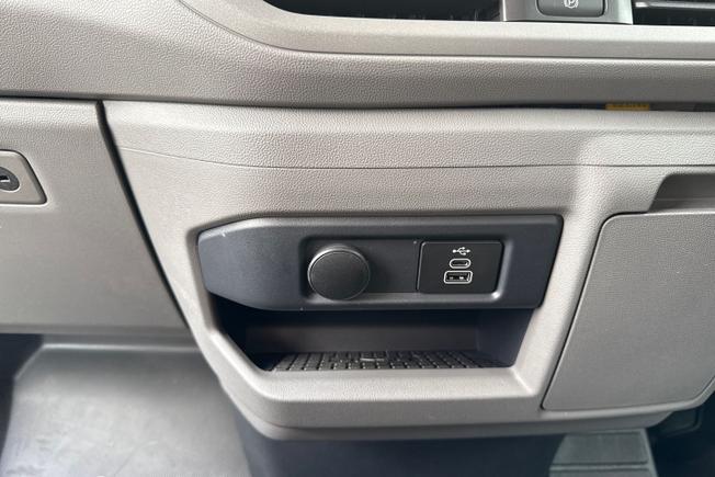 Volkswagen E-Transporter Photo 29