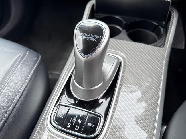 MITSUBISHI Outlander Photo 35