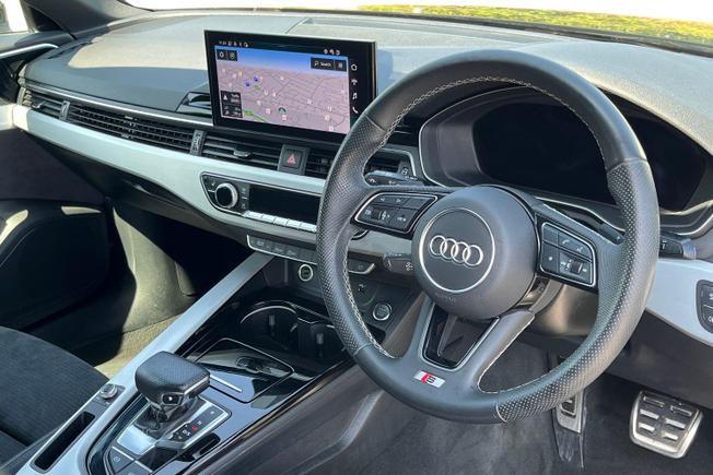 AUDI A4 Photo 6