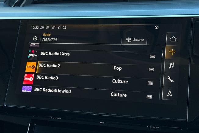 AUDI e-tron Photo 29