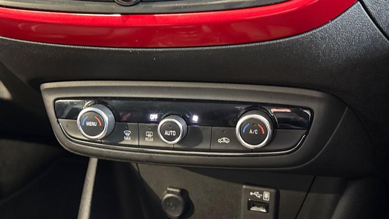 Used Vauxhall Crossland DL21HYX 12