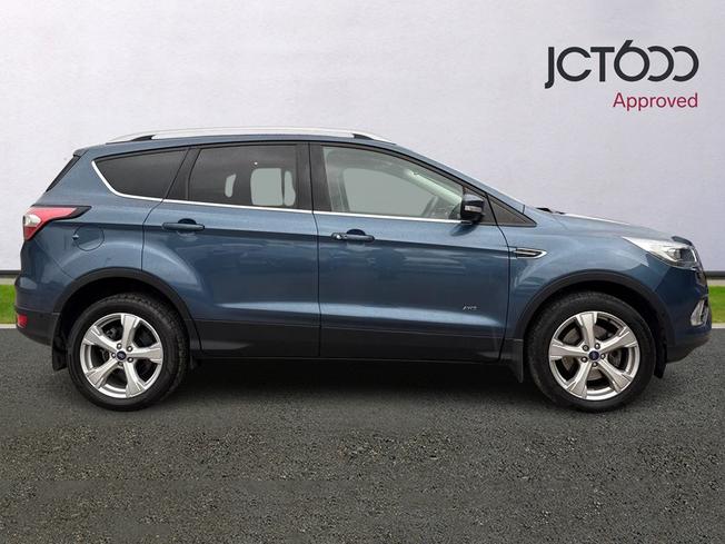 FORD Kuga Photo 4