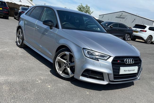 AUDI S3 Photo 21