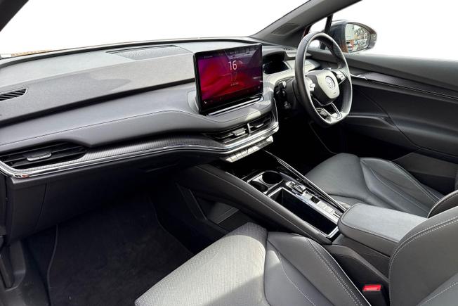 ŠKODA Enyaq Photo 2