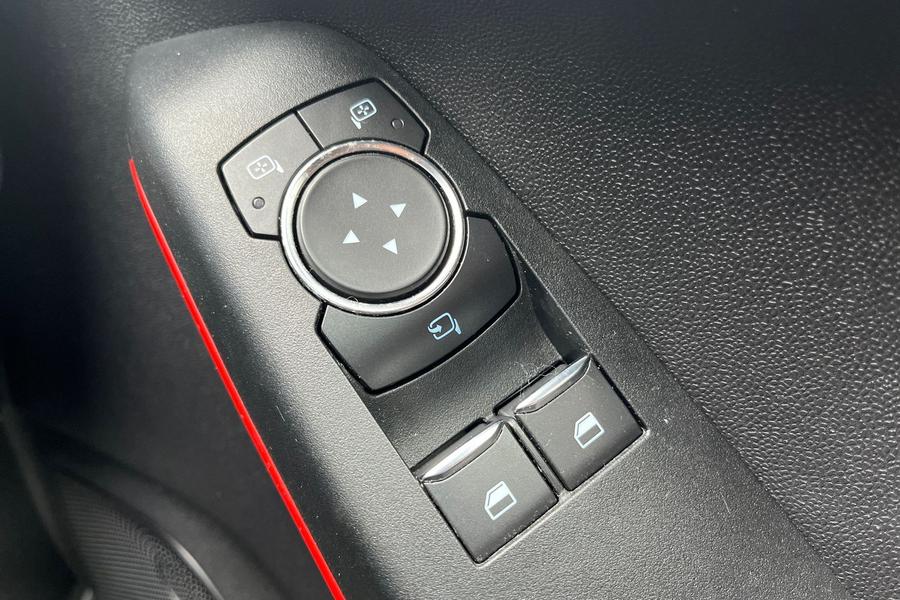 Ford Fiesta Photo autoimg-9f9a2f7fadfd3c247011d906647691b3446cf048.jpg