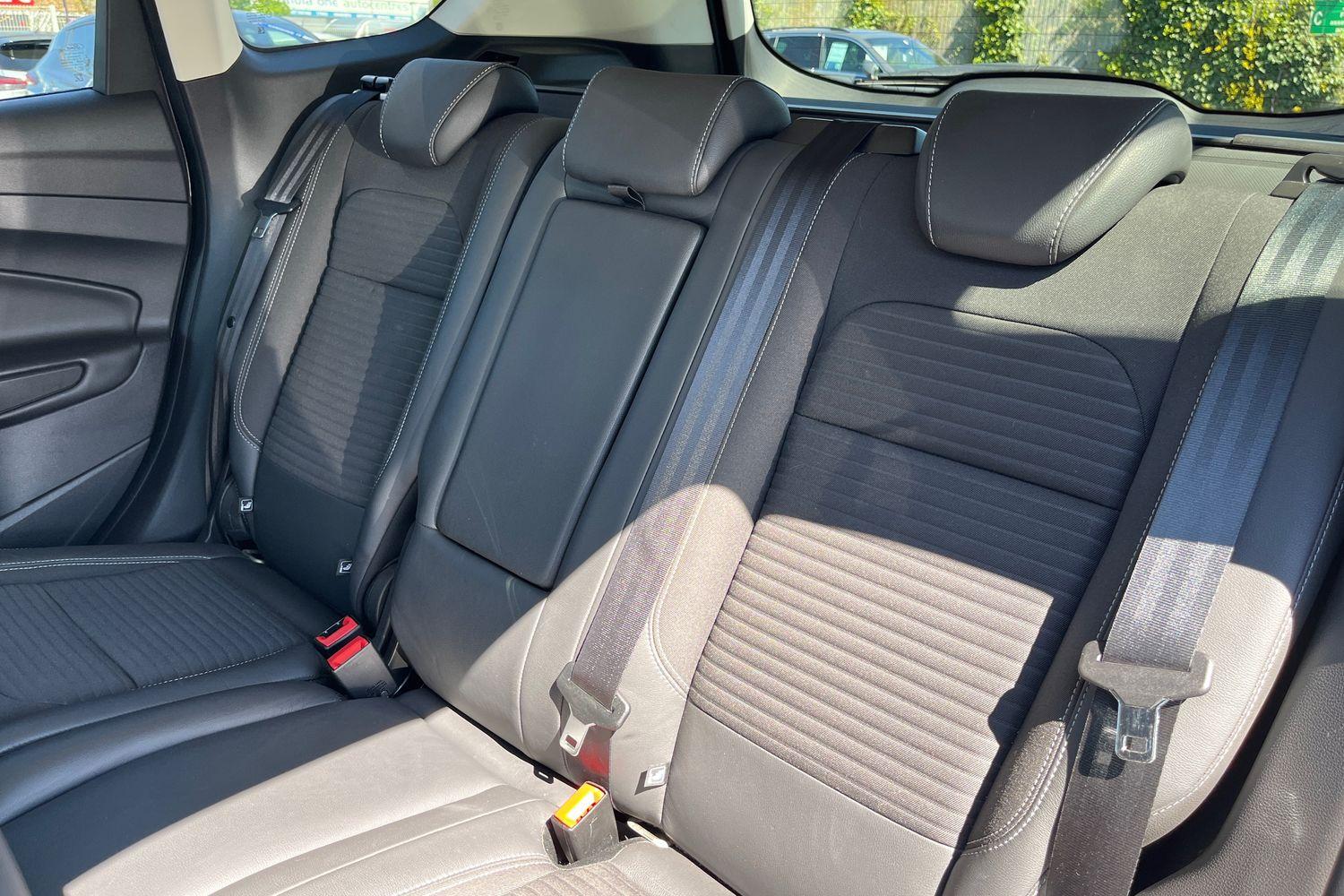 Ford KUGA Photo 19