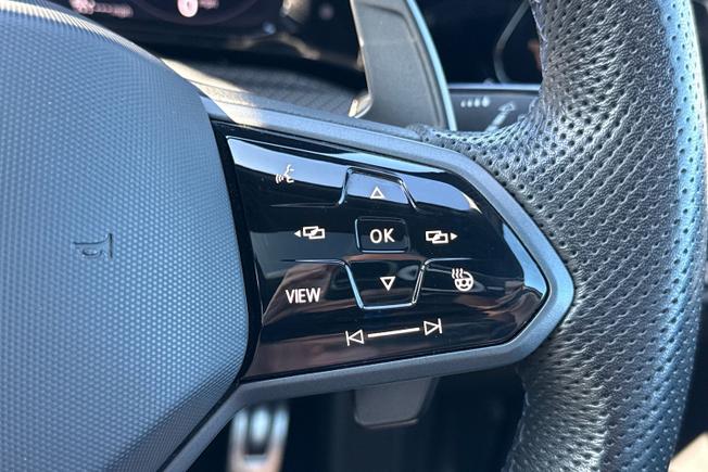 Volkswagen Golf Photo 17