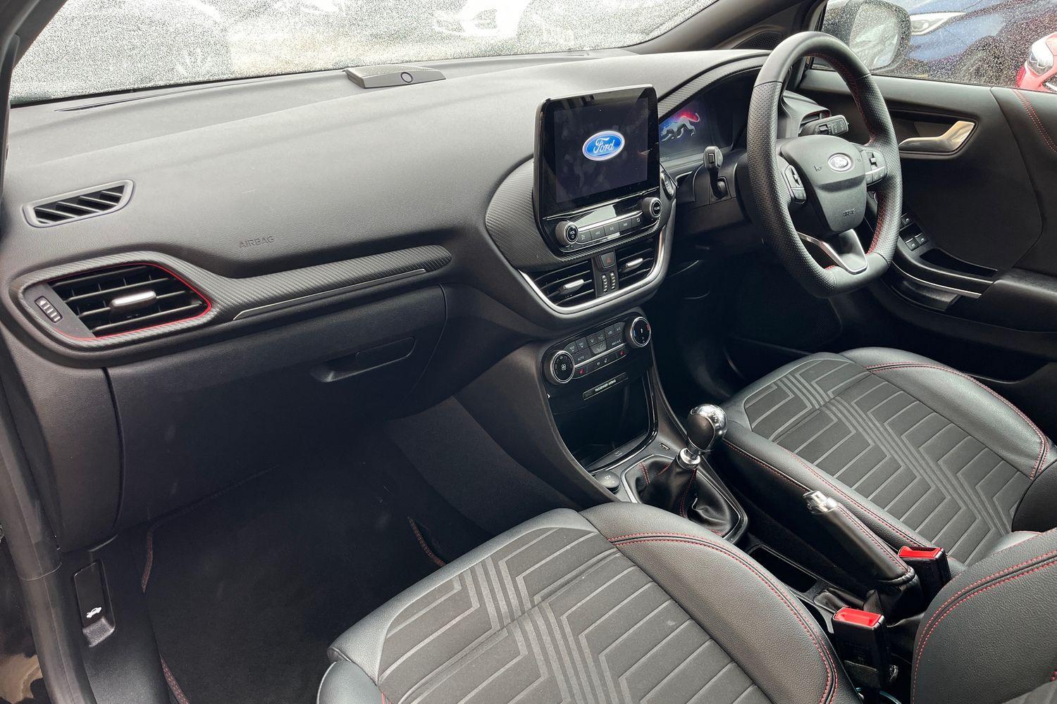 Ford PUMA Photo 17
