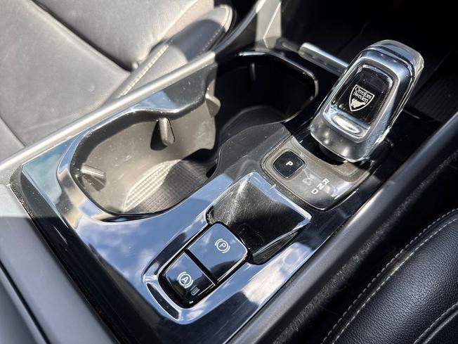 VOLVO Xc40 Photo 57