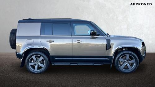 Land Rover Defender Photo autoimg-9fa7ab2259f9e15b0828eb91326d29d0facbe3e9.jpg