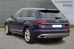 AUDI Q7 Photo 3