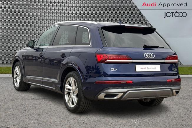 AUDI Q7 Photo 3