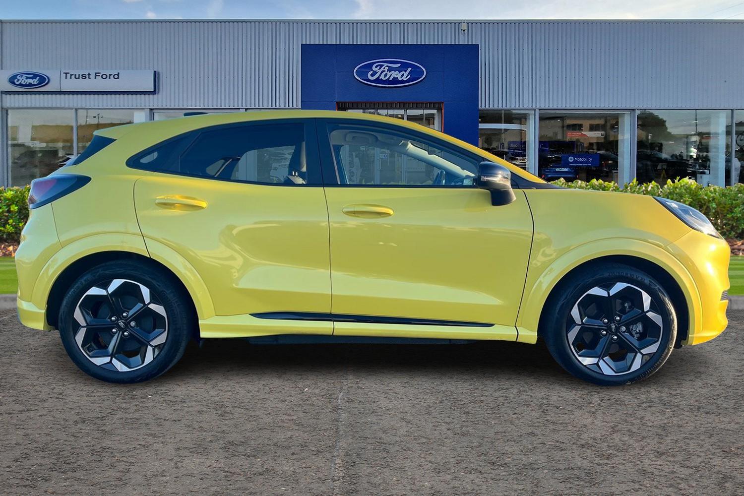 Ford Puma Gen-E Photo 2