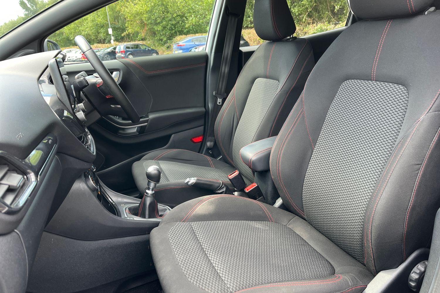 Ford PUMA Photo 18