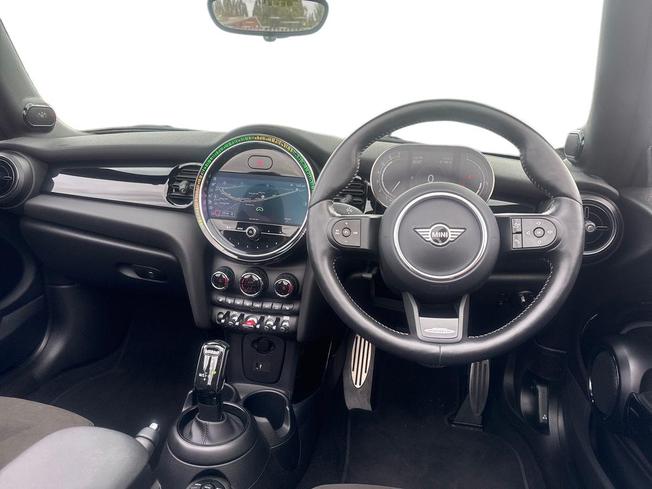 MINI Convertible Photo 10