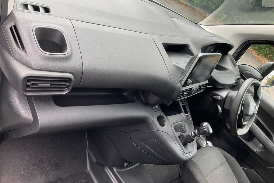 Peugeot PARTNER Photo autoimg-9faf364c6c7c478b38c50873cb207fe1cf5f7e61.jpg