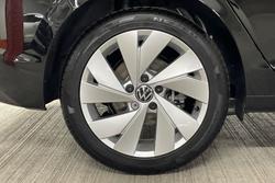 VOLKSWAGEN Golf Photo 5