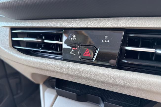 VOLKSWAGEN Multivan Photo 29