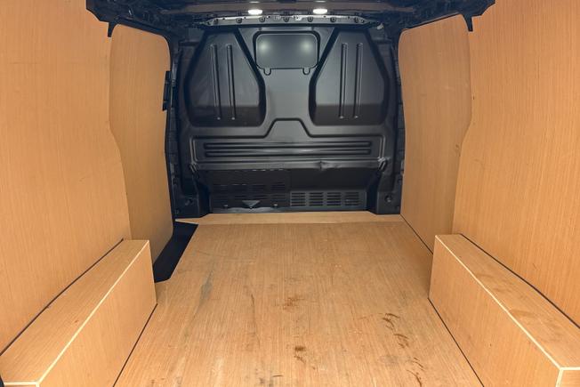 VOLKSWAGEN Transporter Photo 12