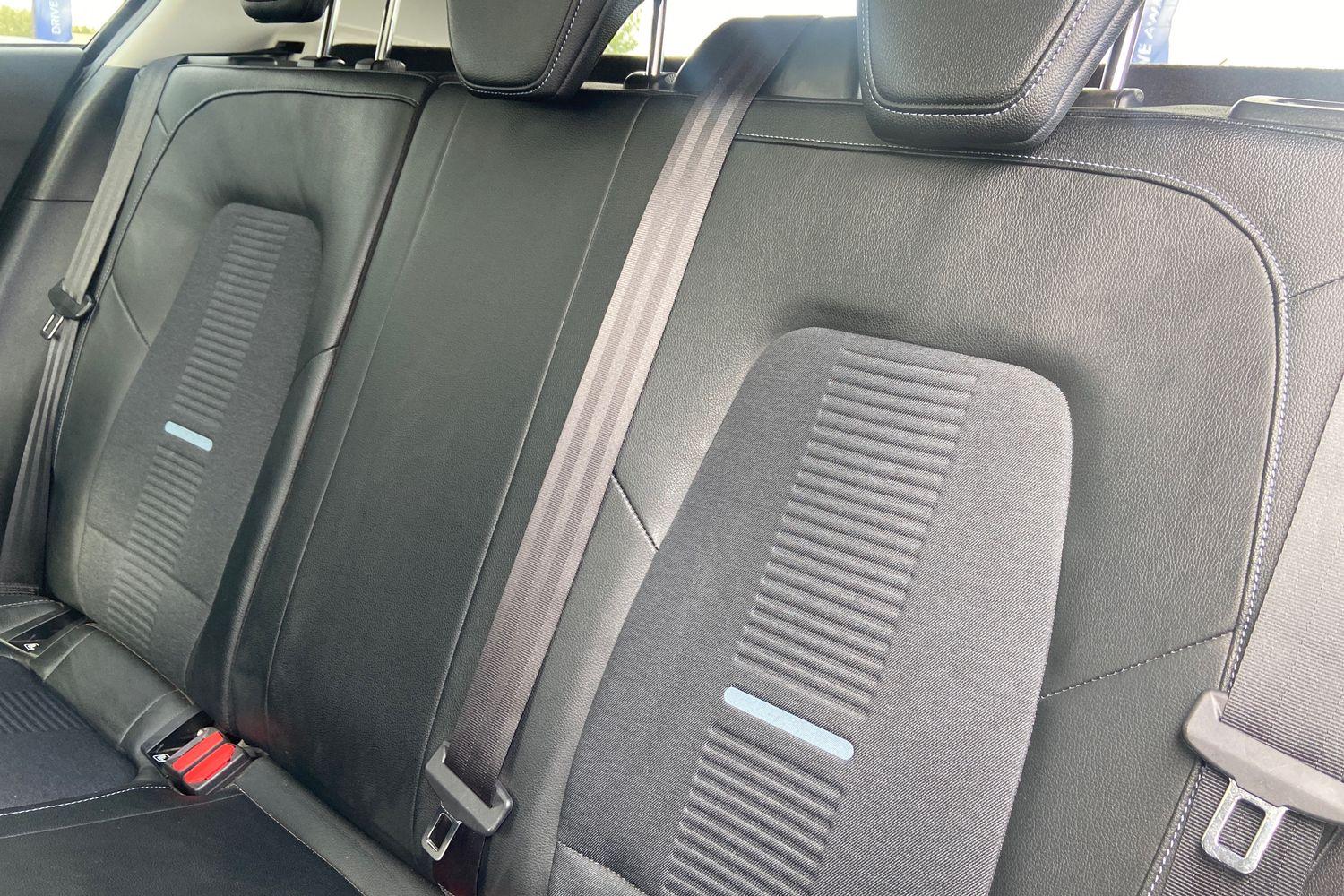 Ford FOCUS Photo 19