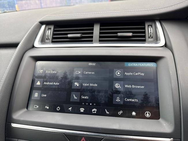 JAGUAR E-Pace Photo 34