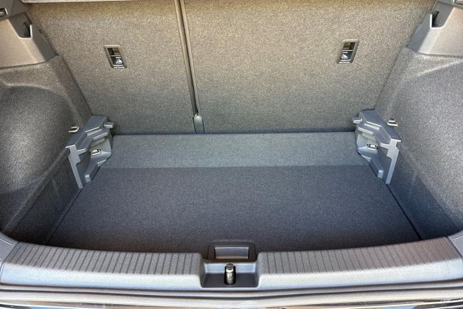 VOLKSWAGEN T-Cross Photo 12