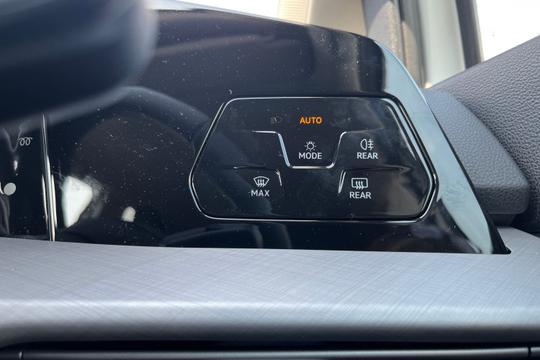 Volkswagen Golf Photo autoimg-9fb7864bd2ab860a2fd19dd98414df44126e44dc.jpg