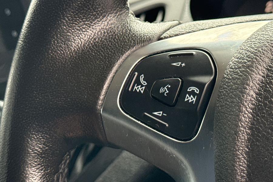 Ford TRANSIT COURIER Photo autoimg-9fb87ffb61df3e16b50f364ca96064c65402d028.jpg