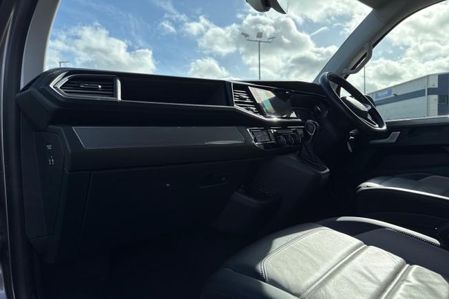 Volkswagen Caravelle Photo 43
